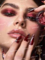 سایه چشم گلیتری کالکشن پروانه زرشکی شیگلم رنگ زرشکی