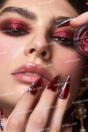 سایه چشم گلیتری کالکشن پروانه زرشکی شیگلم رنگ زرشکی
