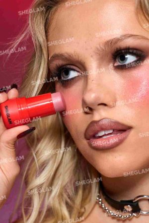 رژگونه استیکی هارلی کویین شیگلم رنگ big swing