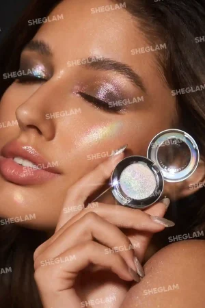 سایه چشم گلیتری شیگلم مدل Topper